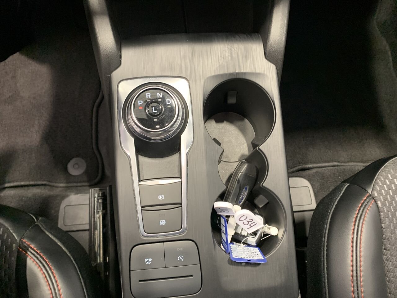 2024 Ford Escape ST-LINE AWD ST-Line Select TI White Châteauguay - photo #35