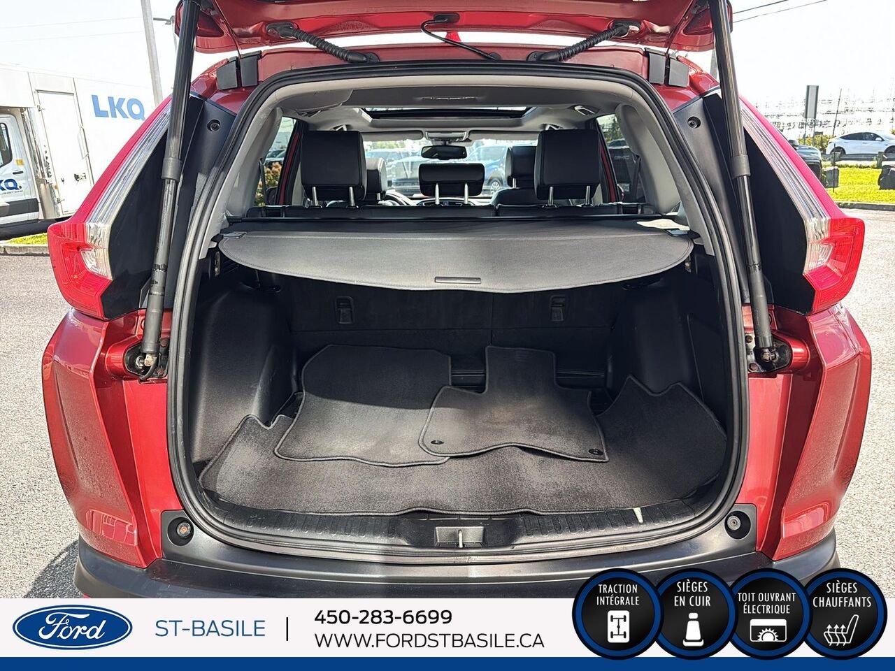 2018 HONDA CR-V Red Saint-Basile-le-Grand - photo #14