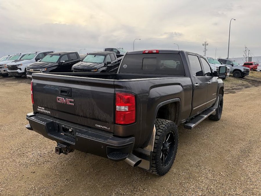 2015 GMC Sierra 2500HD Denali 6.6L Duramax | Deleted & Tuned Black