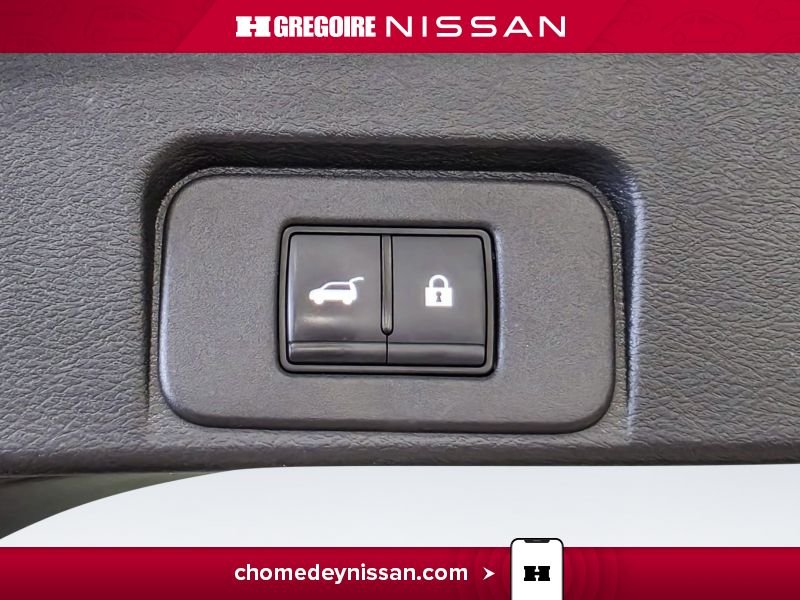 Nissan Rogue 2023 Blanc Blainville - photo #28