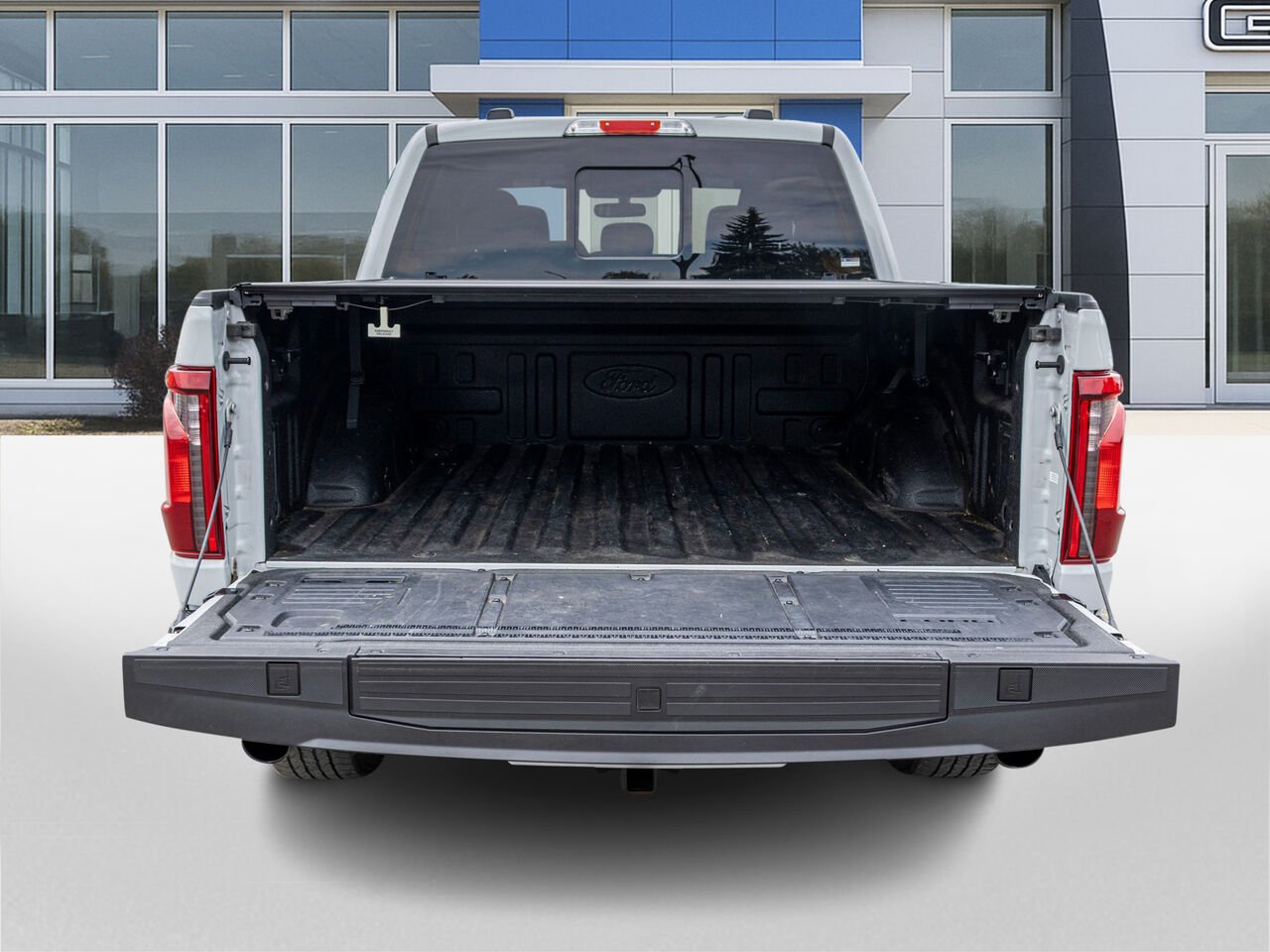 Ford F-150 XLT cabine SuperCrew 4RM caisse de 5,5 pi 2024 Gris Châteauguay - photo #31