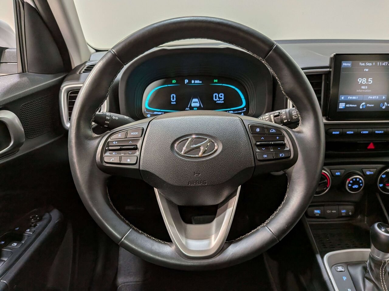 2026 Hyundai Venue Preferred IVT White Val-David - photo #13