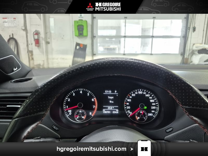 Volkswagen Jetta 2014 Blanc Laval - photo #21
