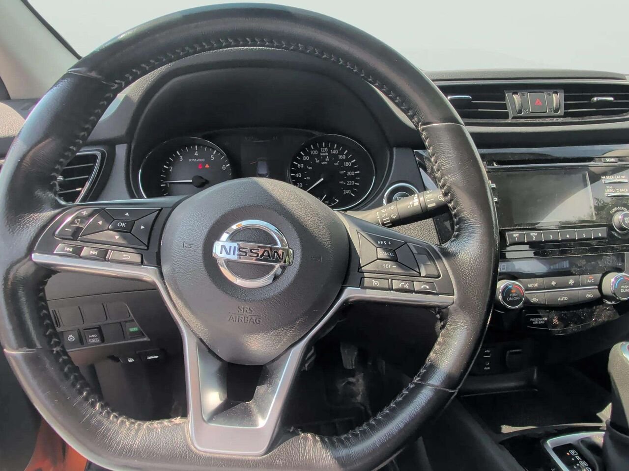 Nissan Qashqai 2017 Orange Gatineau - photo #12