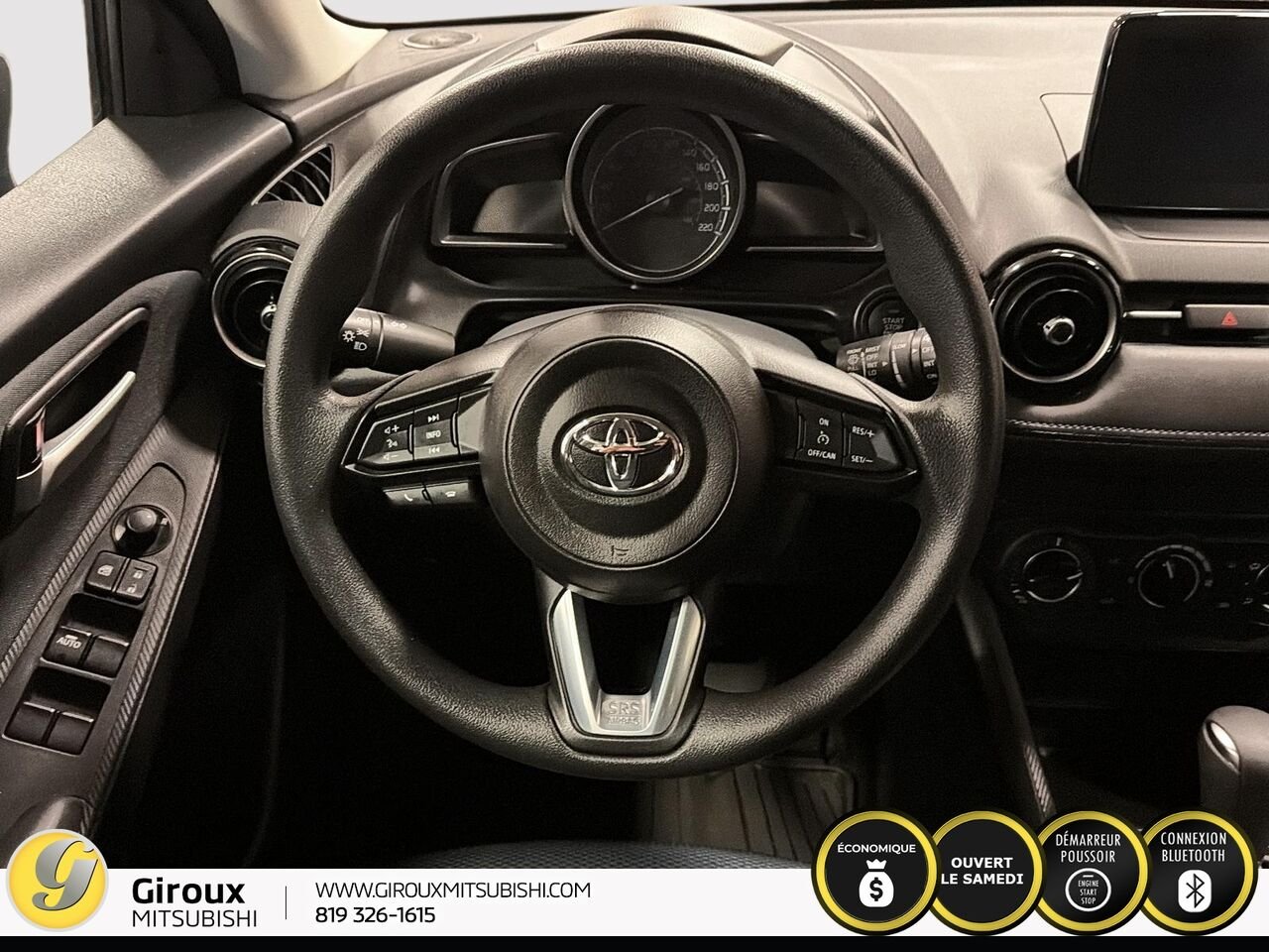 2020 Toyota Yaris Hatchback Blue Sainte-Agathe-des-Monts - photo #12