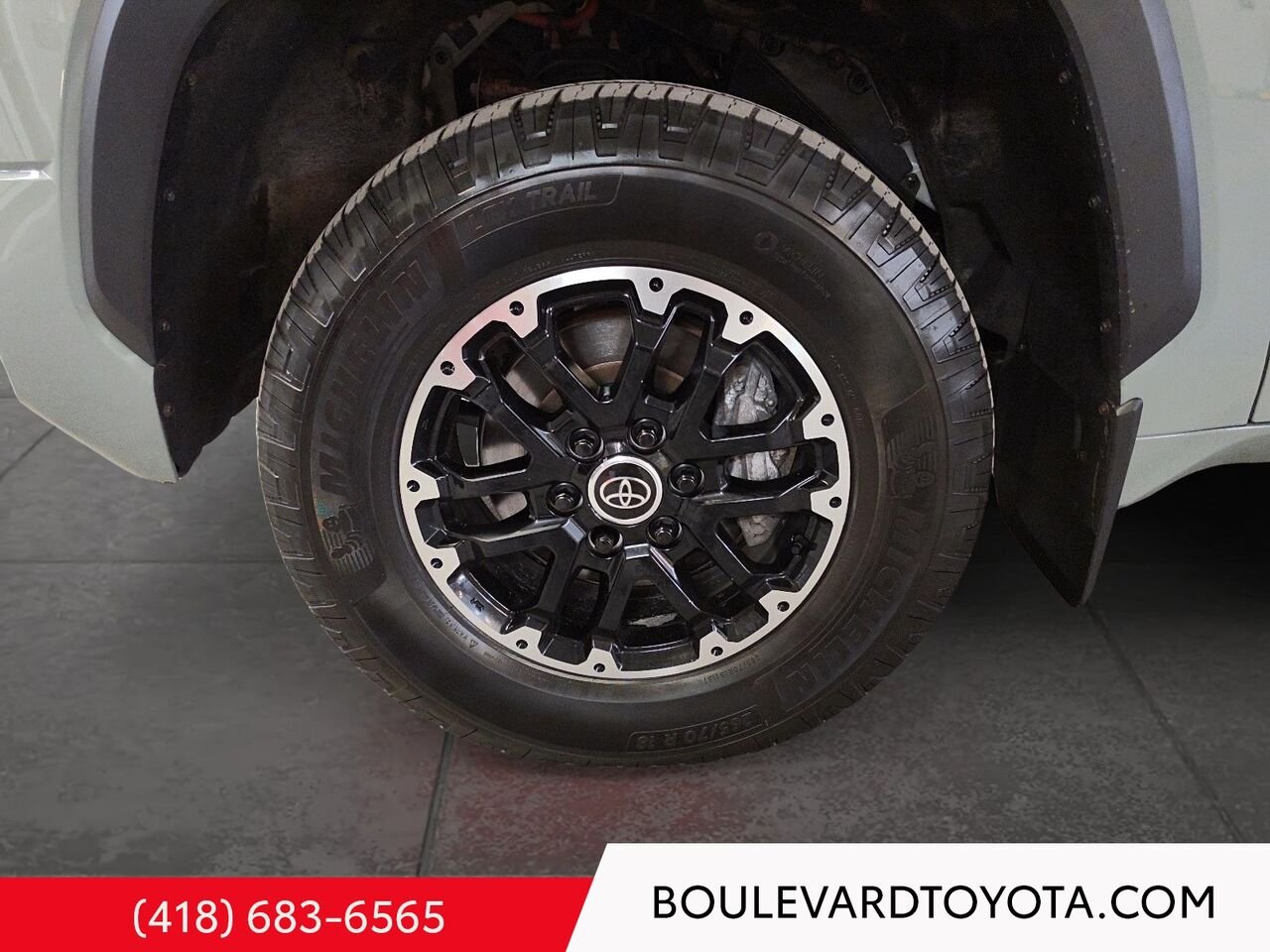 Toyota Tundra 99620A-112 | LIMITED HYBRIDE CREWMAX 4X4 2023 Vert Québec - photo #7