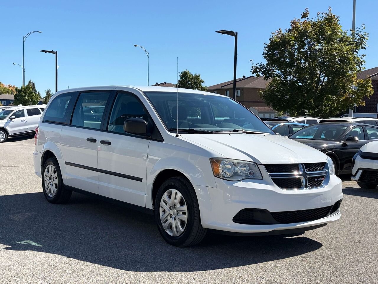 Dodge Grand Caravan 2016 Blanc Gatineau - photo #7