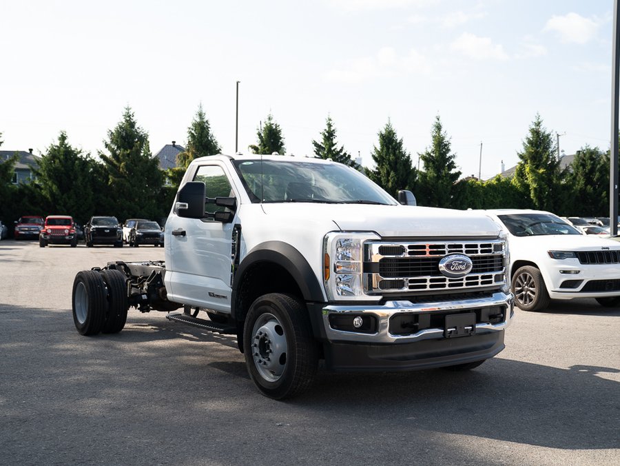 Ford Super Duty F-550 DRW 2024 2024 Blanc
