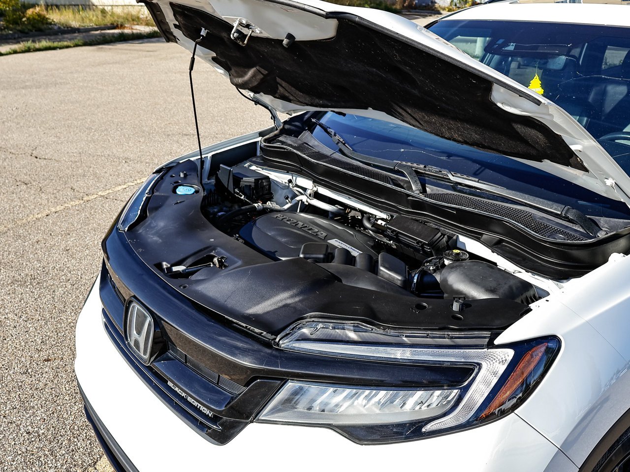 2020 Honda Pilot Black Edition AWD White Sherwood Park - photo #8