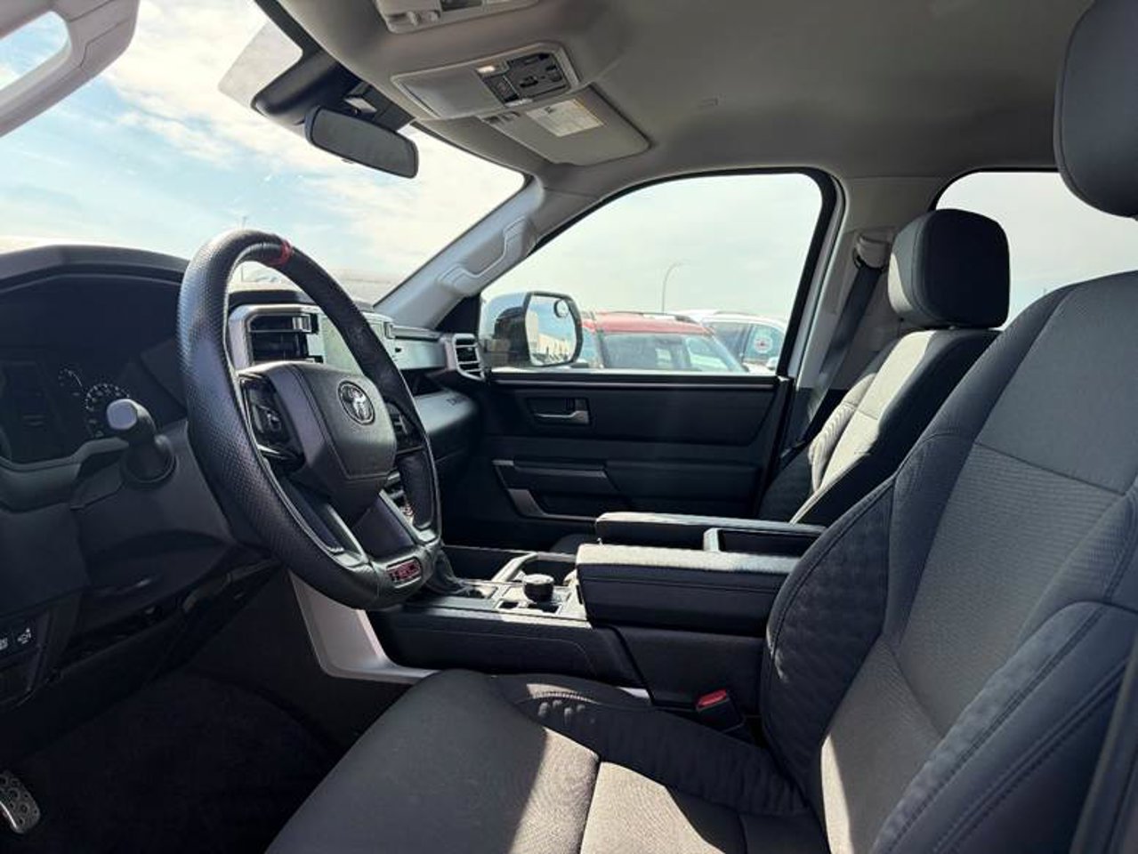 2024 Toyota Tundra 4x4 Crewmax SR White Sherwood Park - photo #5