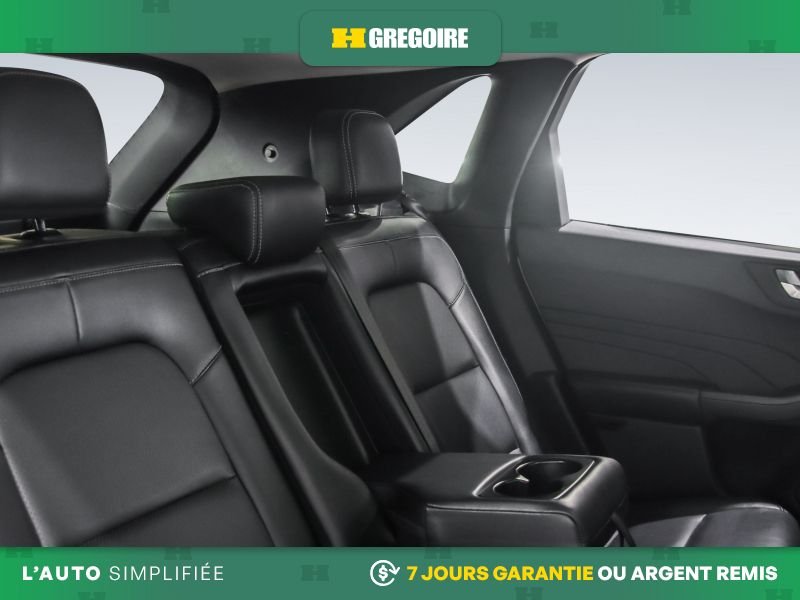 2022 Ford Escape White Laval - photo #28