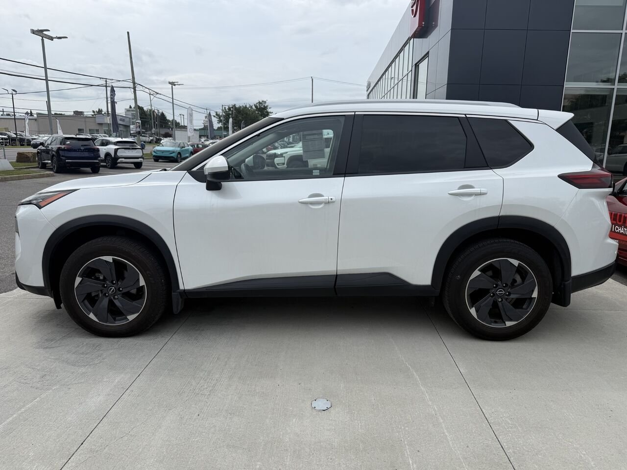 Nissan Rogue SV AWD 2024 Blanc Châteauguay - photo #1
