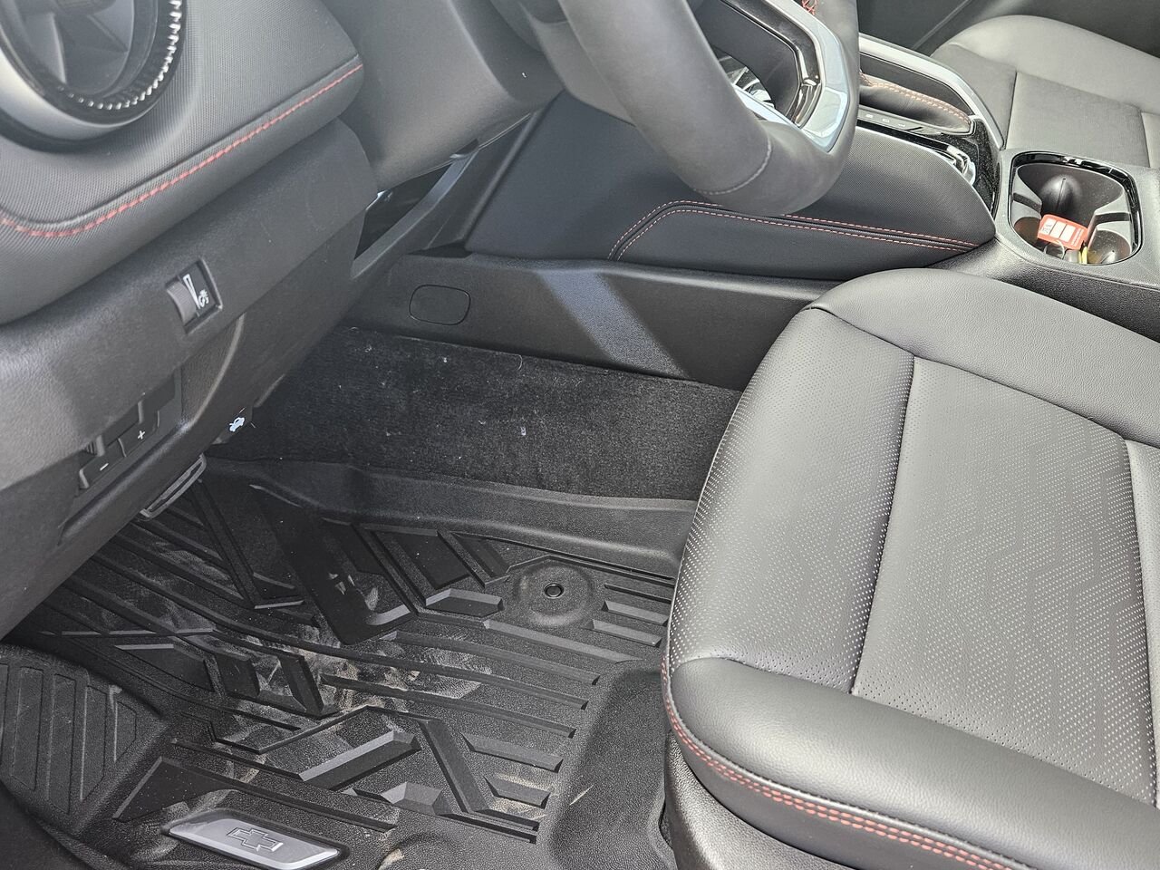 Chevrolet Colorado Z71 cabine multiplace 4RM 2026 NOIR Thetford Mines - photo #16