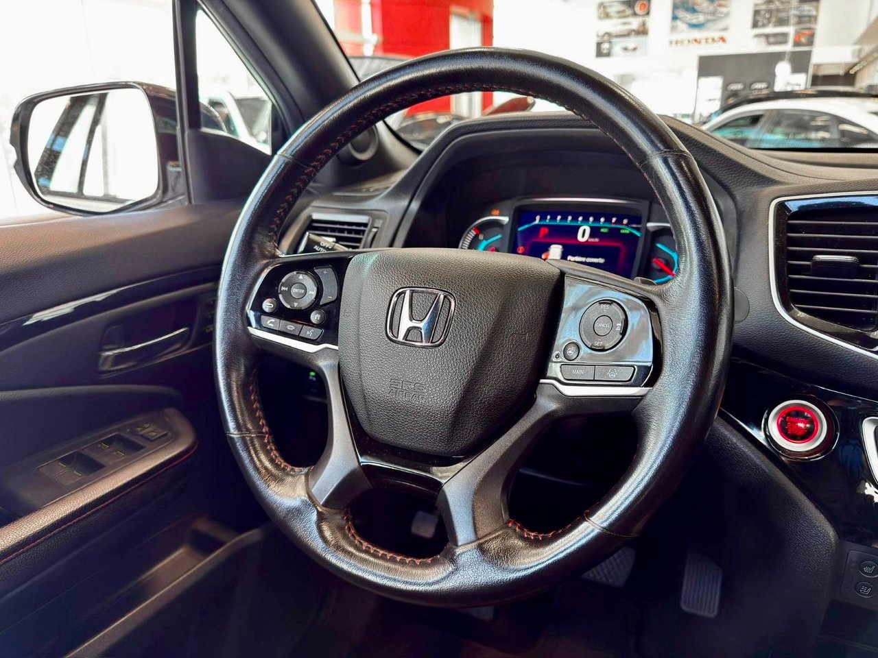 2022 Honda Pilot White Notre-Dame-des-Prairies - photo #23