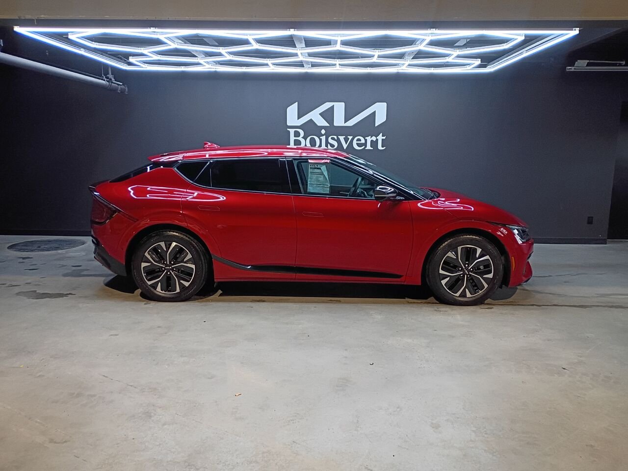 2024 Kia EV6 Red Blainville - photo #5