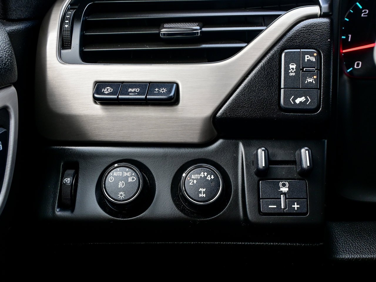 2017 GMC Yukon XL 4WD 4dr Denali Black Sherwood Park - photo #21