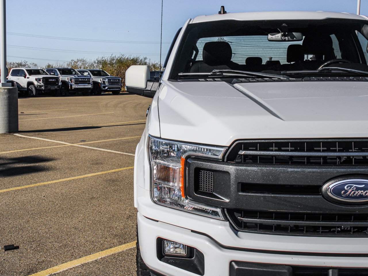 2019 Ford F-150 XLT 4WD SuperCrew 5.5' Box White Sherwood Park - photo #10
