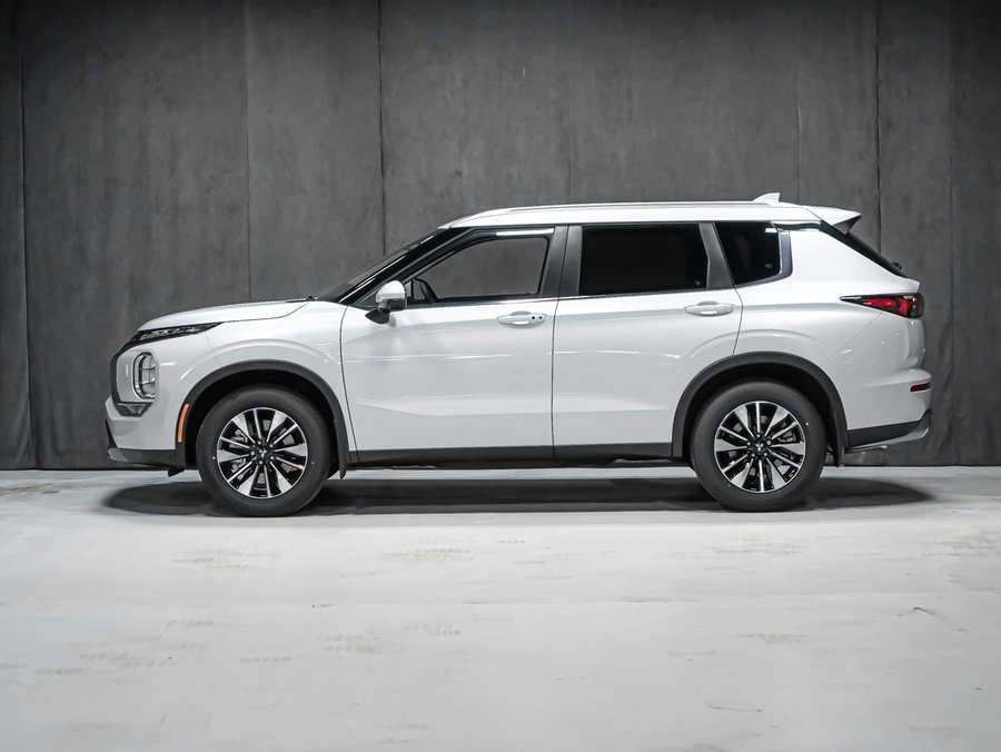 Mitsubishi Outlander LE 2026 Blanc diamant