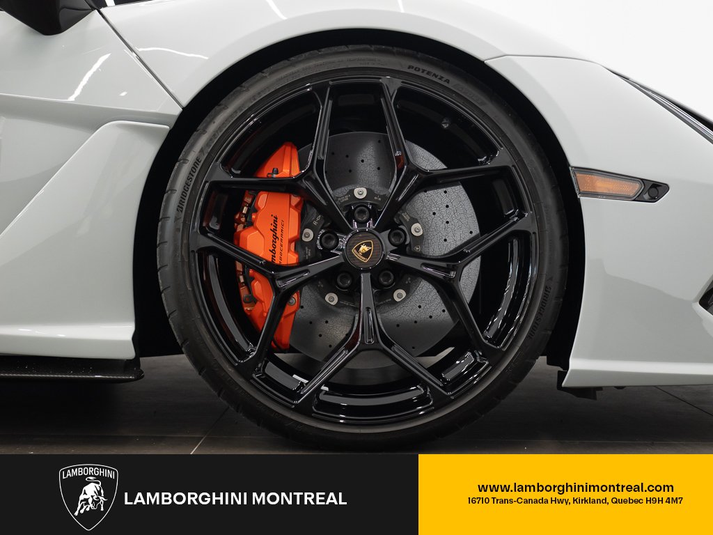 2024 Lamborghini Revuelto PRE-OWNED Kirkland - photo #8