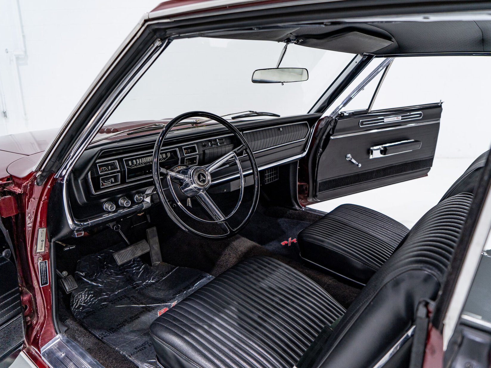Dodge Coronet R/T Factory Hemi single repaint PRICE IN USD 1967 Montréal - photo #11