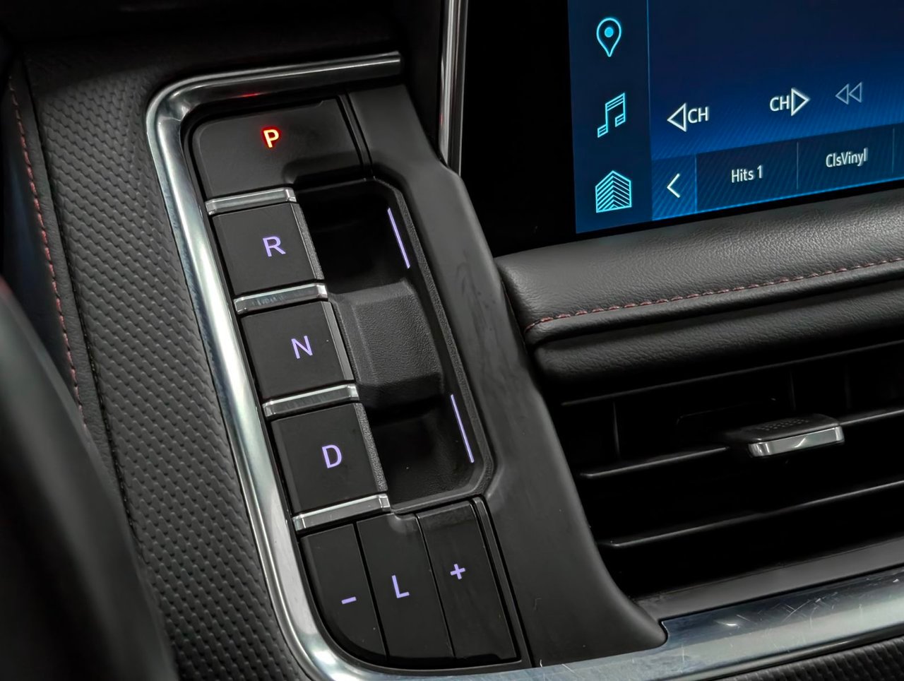Chevrolet Tahoe RST 2023 . Saint-Eustache - photo #24