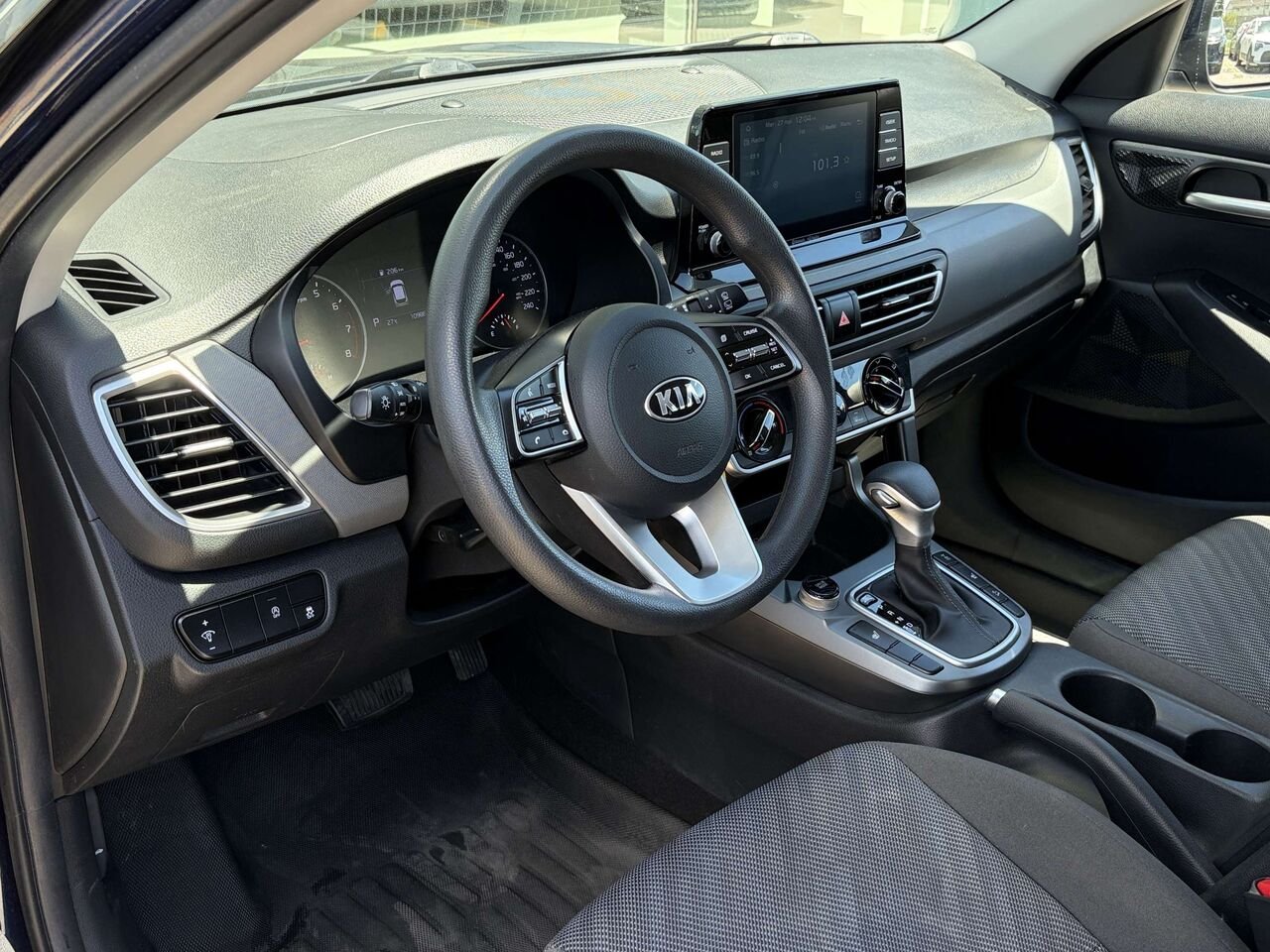 2021 Kia Seltos Blue Gatineau - photo #11