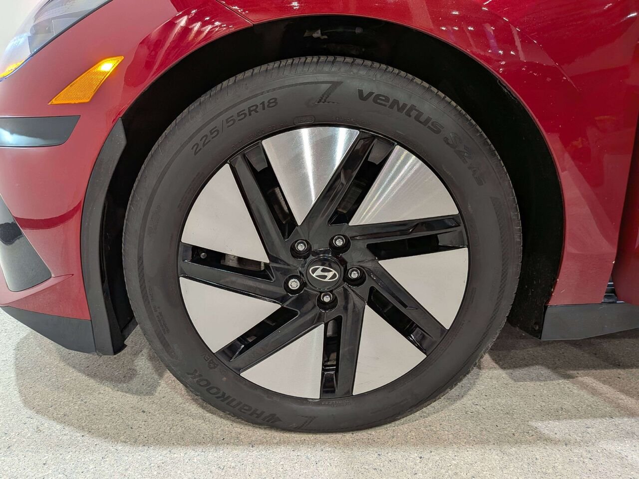 Hyundai IONIQ 6 2024 Rouge Val-David - photo #35