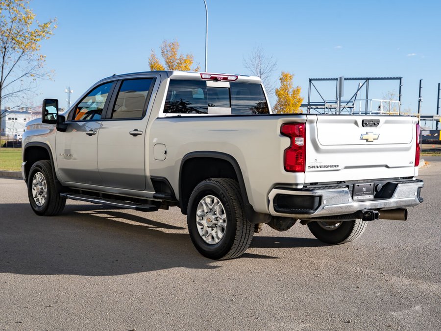 2022 Chevrolet Silverado 2500HD LT | Fifth Wheel Prep | Tonneau Cover | Multi-flex Tailgate Grey