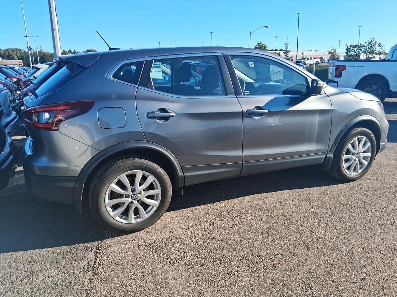 Nissan Qashqai S 2023 Gris Québec - photo #1