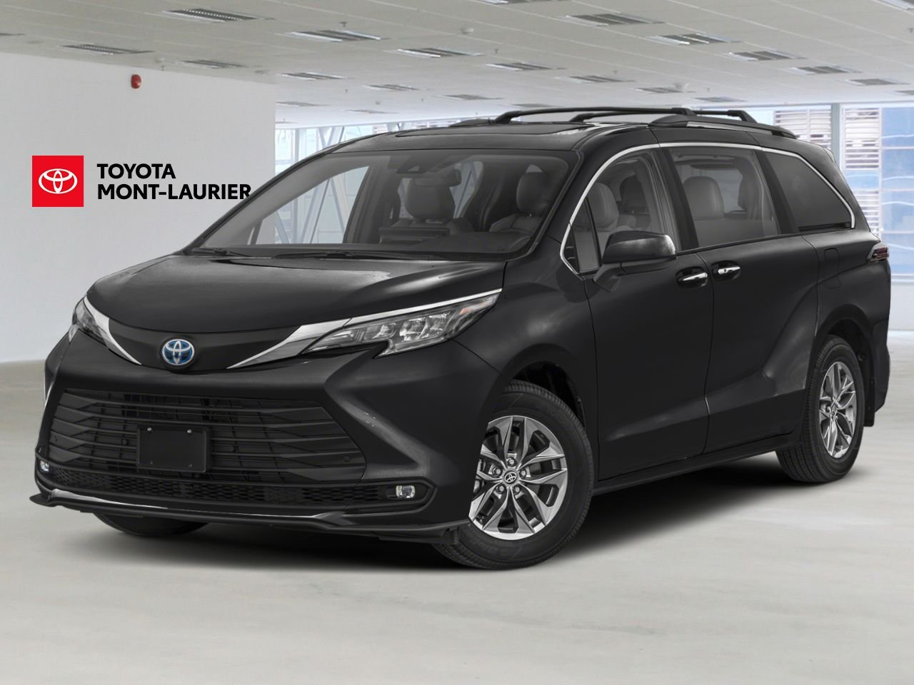 2026 Toyota Sienna Midnight Black Metallic Mont-Laurier - photo #0