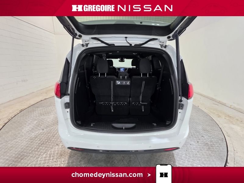 2019 Chrysler Pacifica White Saint-Eustache - photo #20