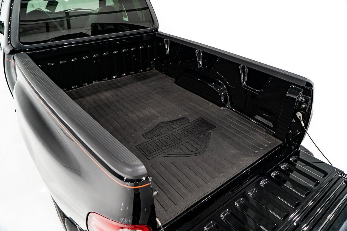Ford F-150 Harley Davidson Edition In Delivery Packaging 2000 Noir Montréal - photo #28