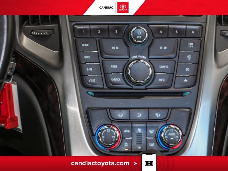 2012 Buick Verano White Blainville - photo #17