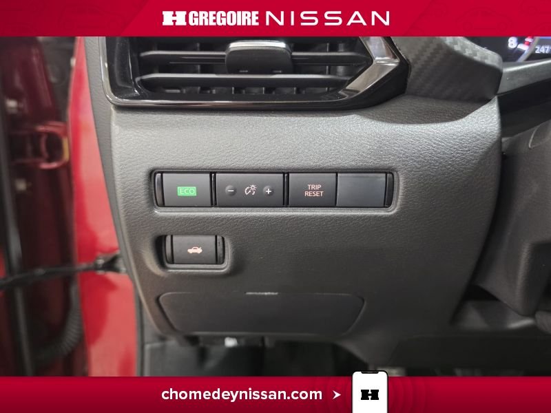 2022 Nissan Sentra Red Laval - photo #14