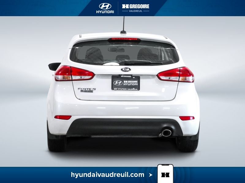 2018 Kia Forte5 White Saint-Eustache - photo #8