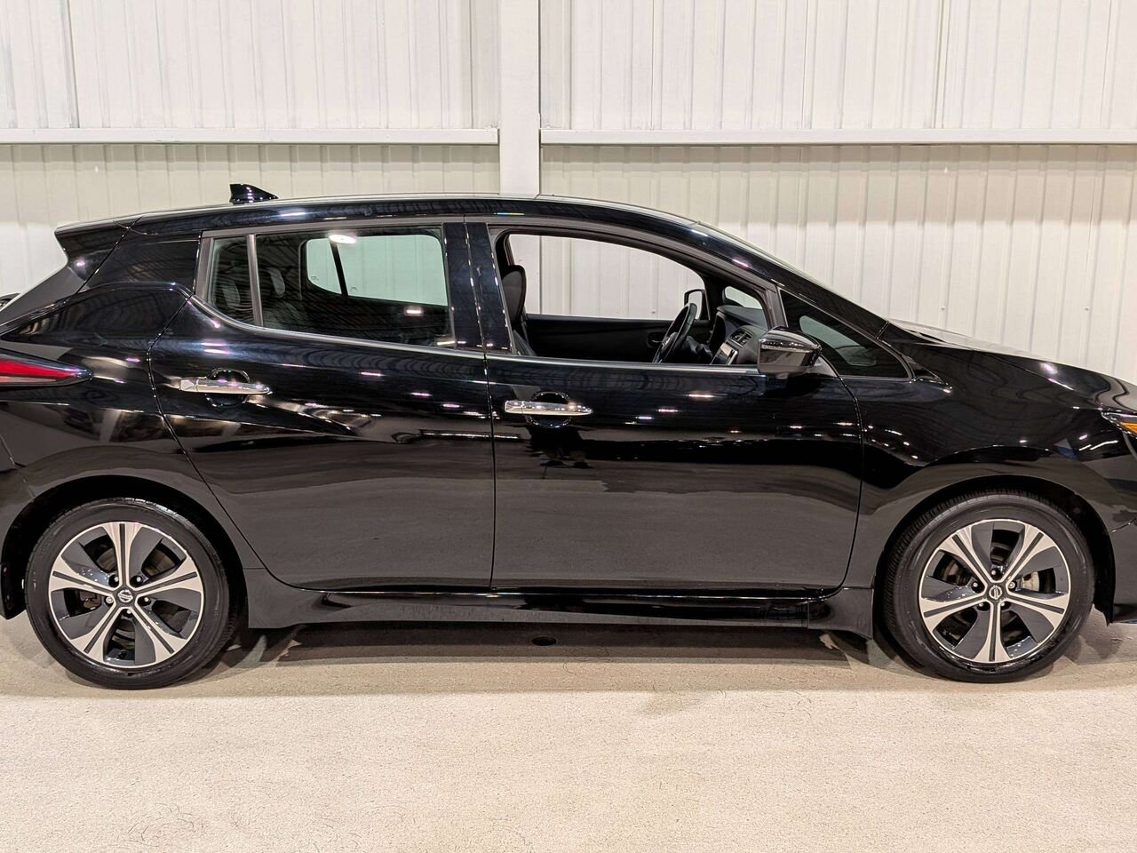 2020 Nissan LEAF SL PLUS Hatchback Black Val-David - photo #7