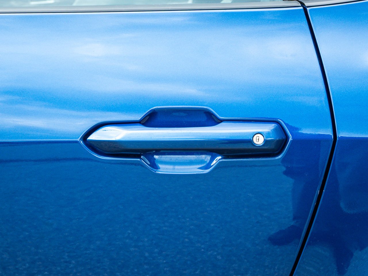 2024 Ford Mustang GT Premium Fastback Blue Sherwood Park - photo #8