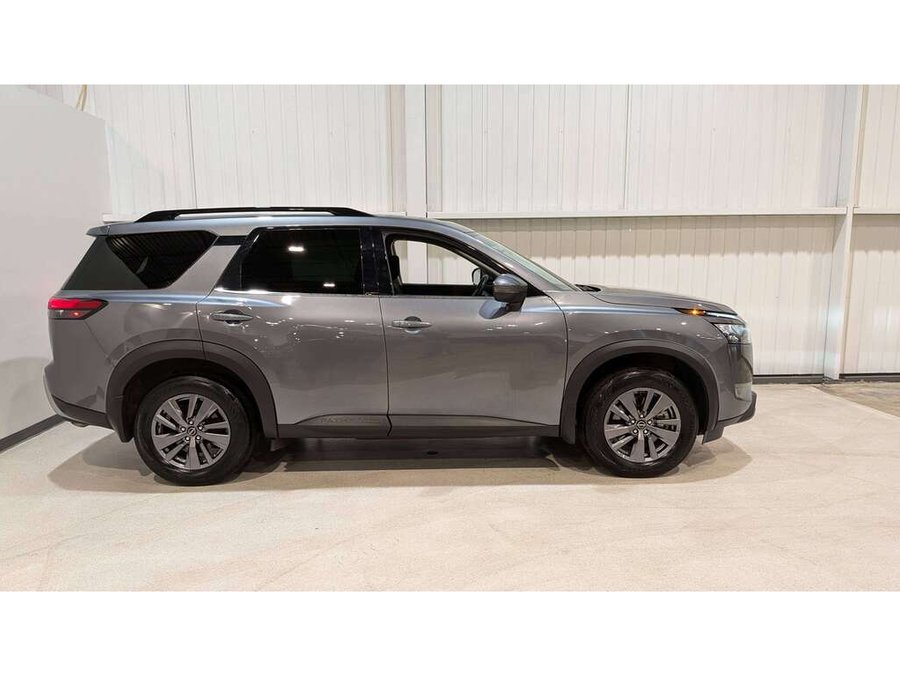Nissan Pathfinder Rock Creek 4WD 2024 Gris