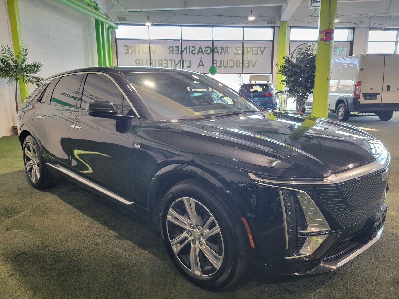 2024 Cadillac LYRIQ Black  - photo #7