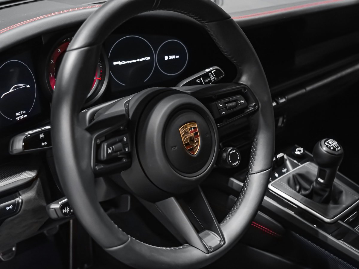 2024 Porsche 911 CARRERA 4 GTS Black Montreal - photo #20