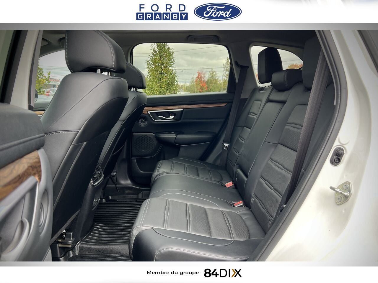 2017 Honda CR-V Touring White Granby - photo #23