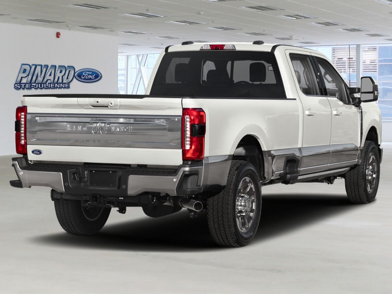 2027 Ford Super Duty F-350 SRW Star White Metallic Tri-Coat Sainte-Julienne - photo #2