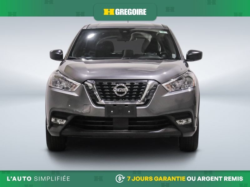 2020 Nissan Kicks Grey Laval - photo #1
