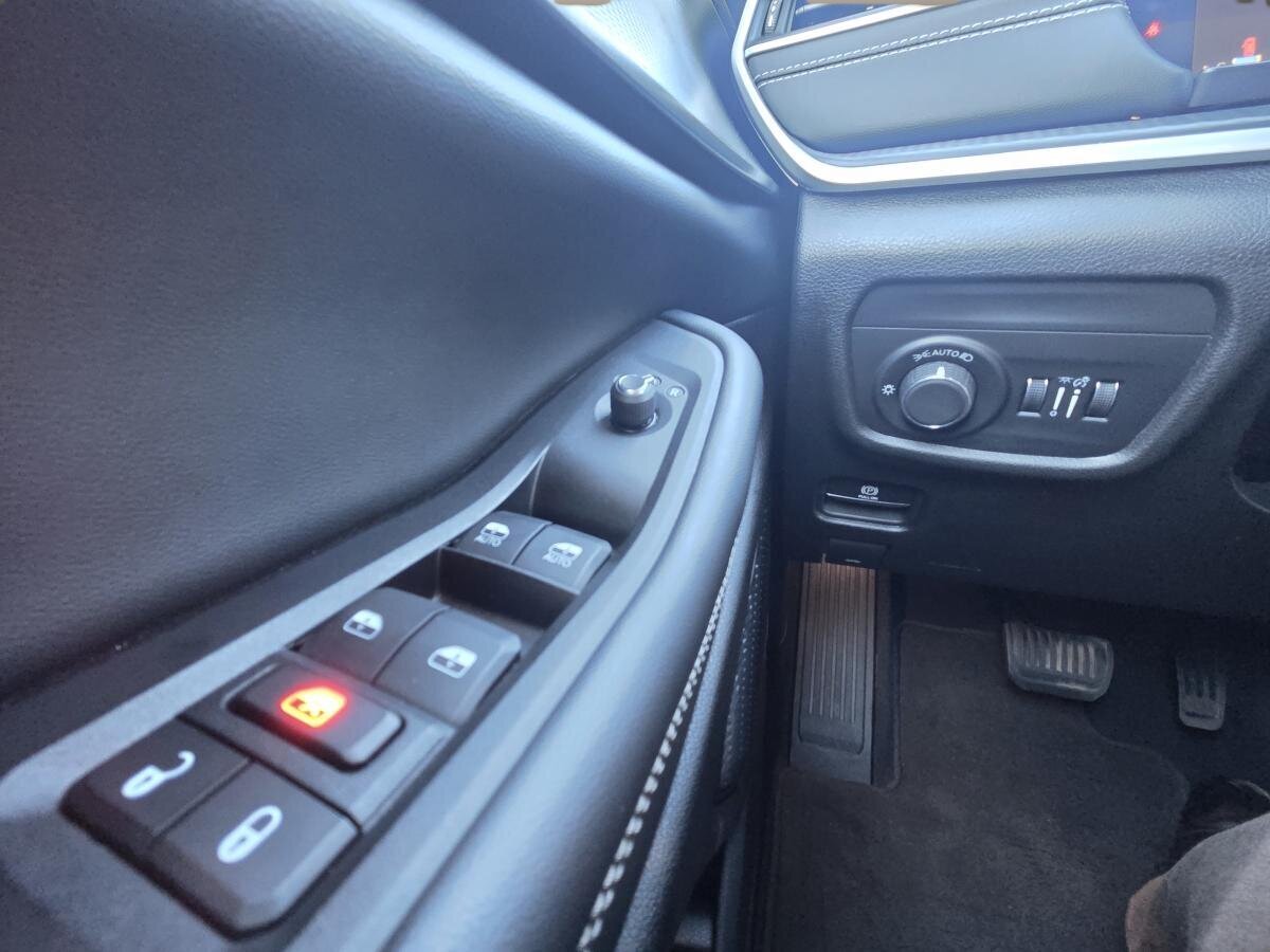 2023 Jeep Grand Cherokee Black  - photo #15