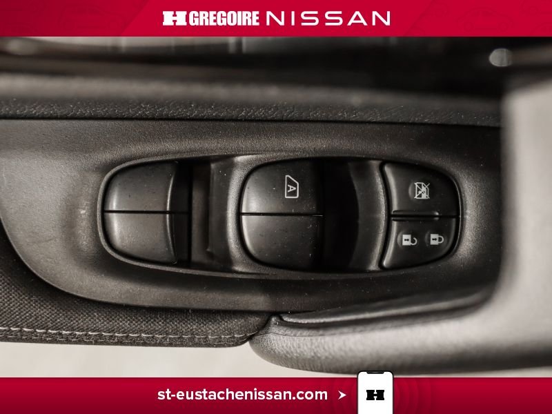 2017 Nissan Qashqai Red Laval - photo #23