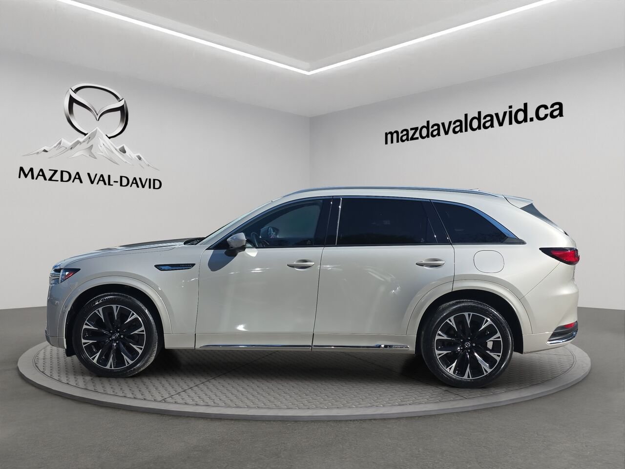 2026 Mazda CX-90 MHEV Signature TI Platinum Quartz Metallic Val-David - photo #2