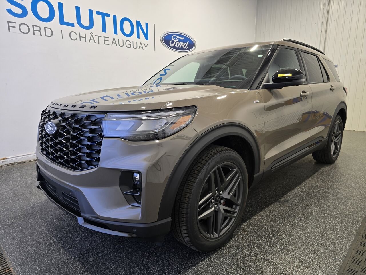 Ford Explorer 2027 Gris Saint-Eustache - photo #0