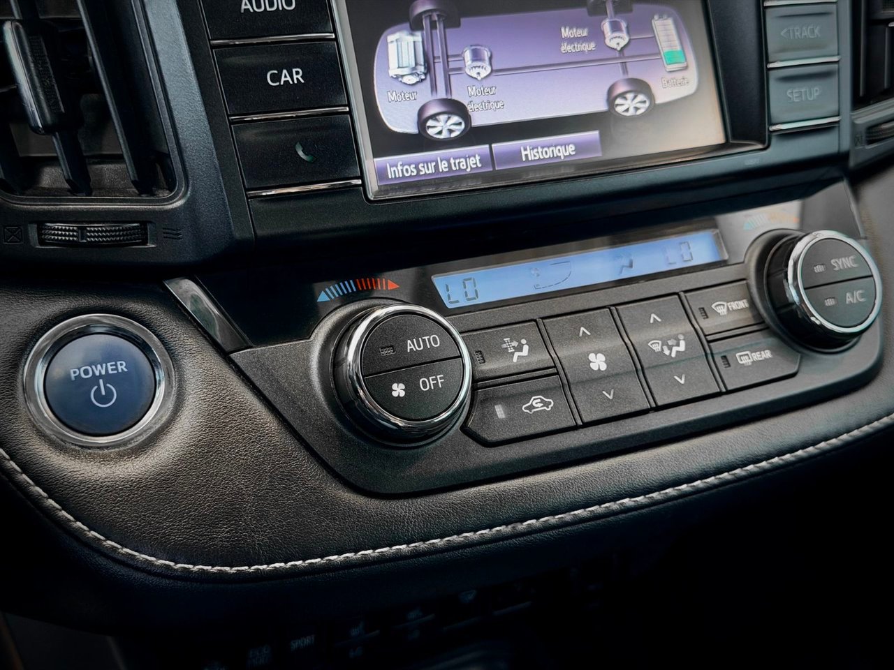 2017 Toyota RAV4 Hybrid Silver Notre-Dame-des-Prairies - photo #29