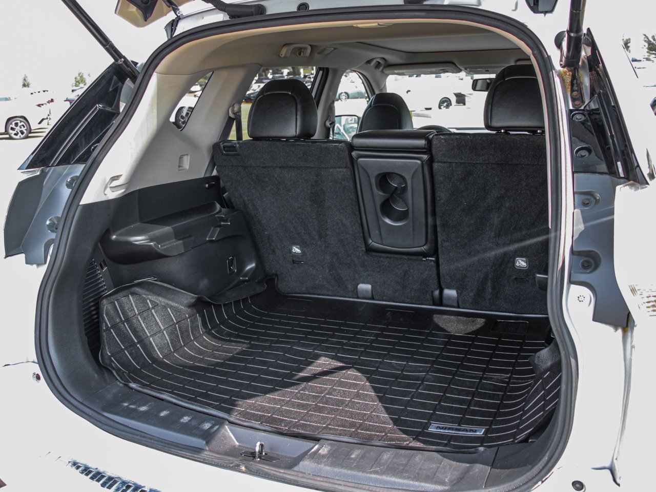 2016 Nissan Rogue AWD 4dr SL Grey Sherwood Park - photo #7