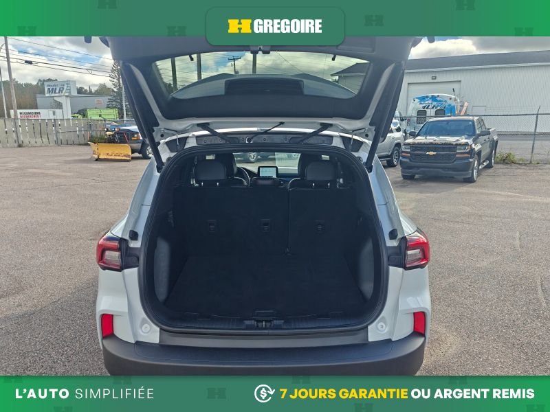 2025 Ford Escape Grey Laval - photo #23
